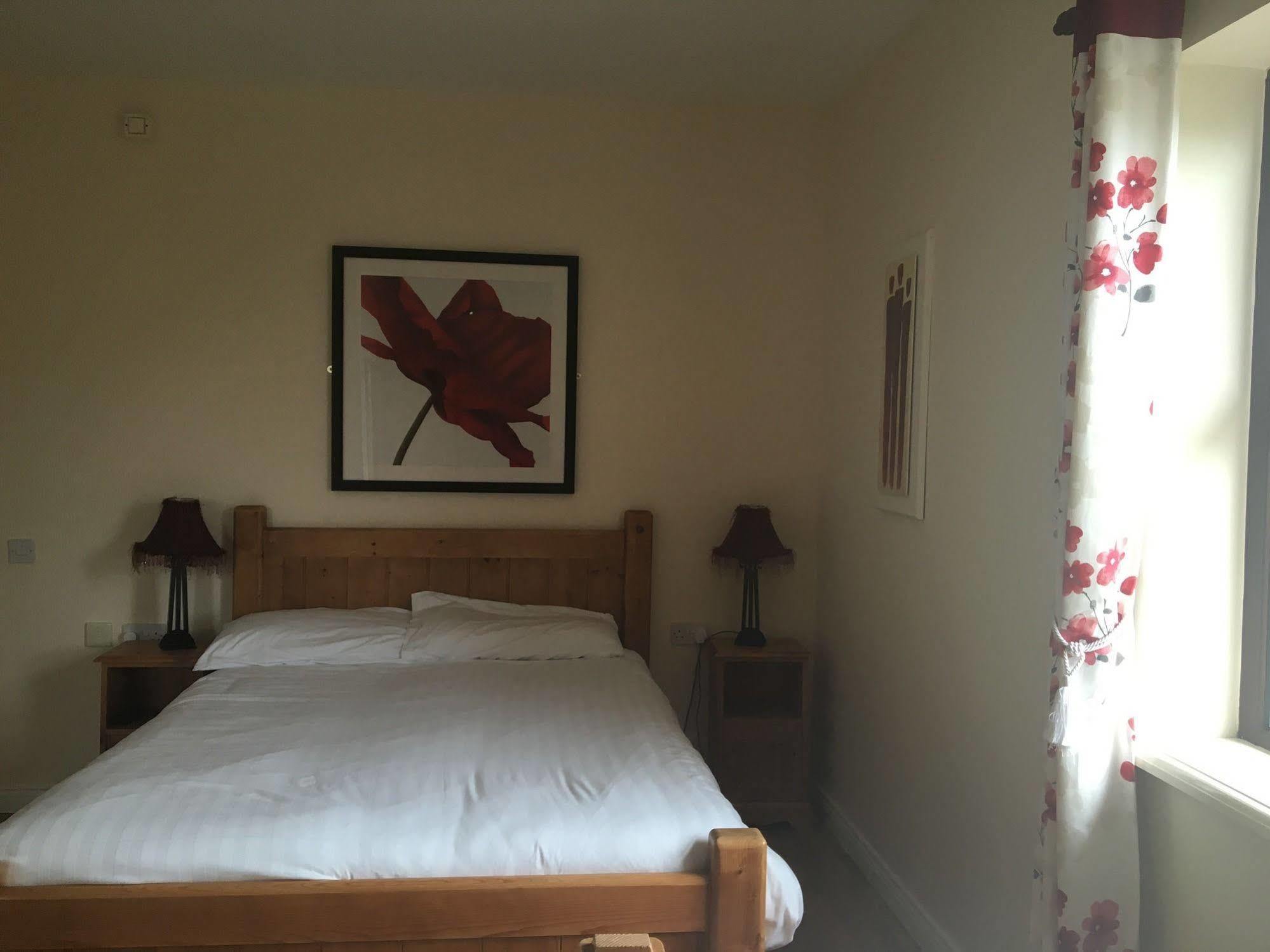 Kerry Ocean Lodge Киллорглин Экстерьер фото