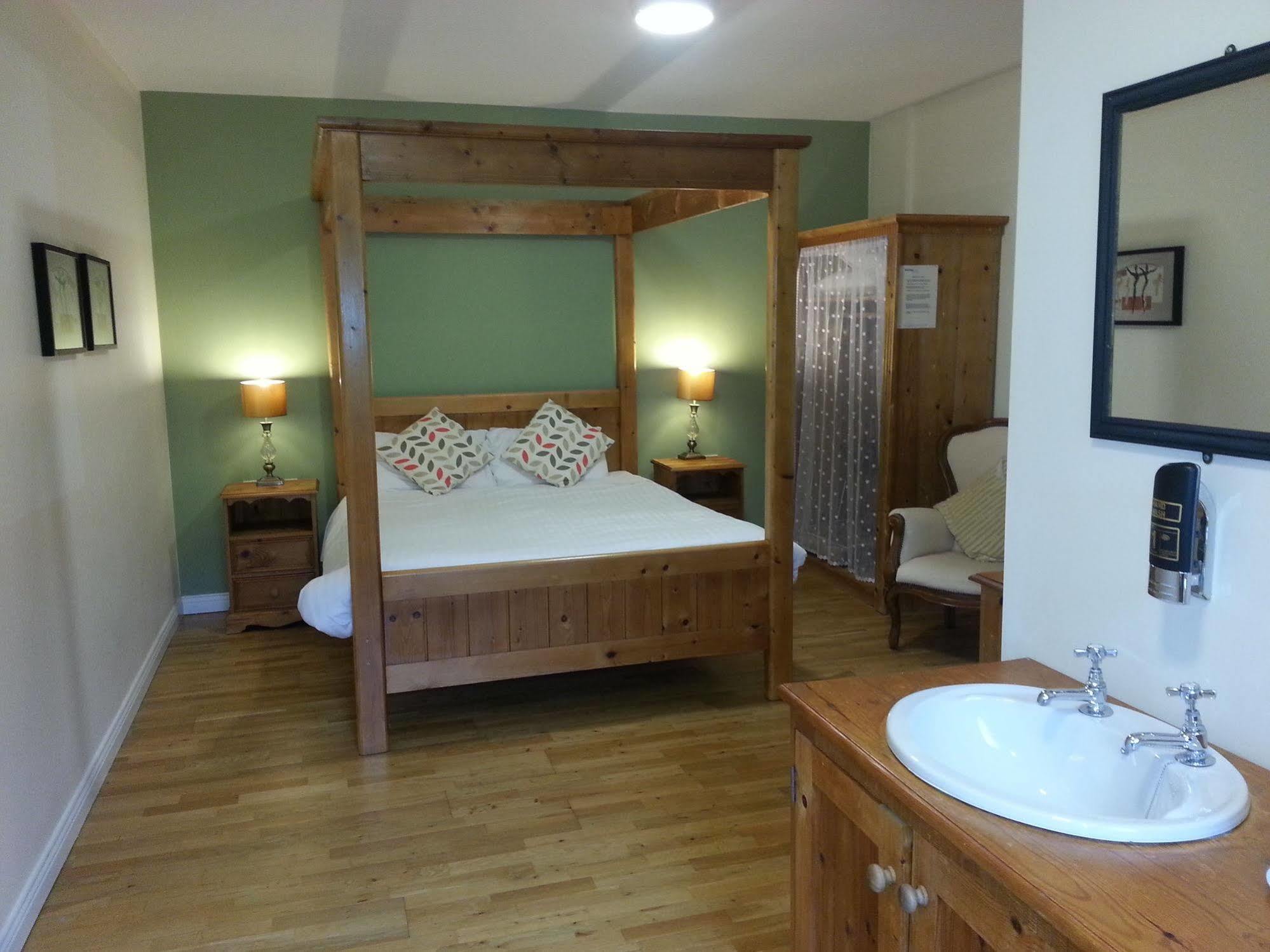 Kerry Ocean Lodge Киллорглин Экстерьер фото